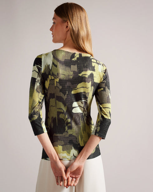 JOLIEN-Tops-Take the plunge with JOLIEN, featuring a textured fabric and a playful abstract print. This flattering top is a statement-worthy piece for your wardrobe—you can thank us later. Fitted top Abstract print Scoop neck 3/4 sleeves Stretch fabric Textured Roos is 5'11" / 1.80m and wears Light Green in a Ted size 1- Ted Baker Romania